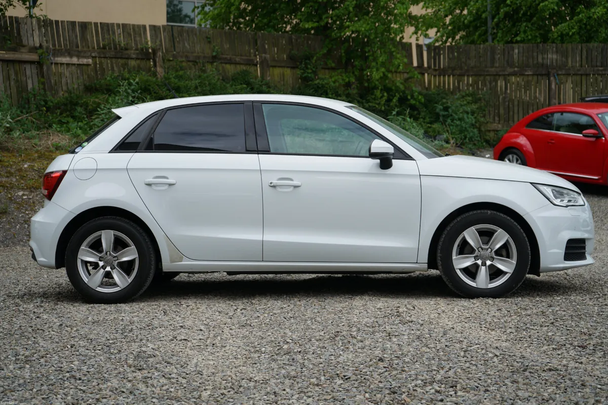 2017 Audi A1 Automatic - Image 4