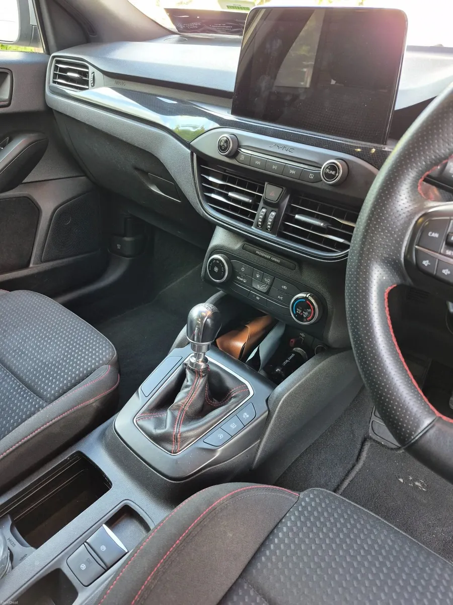 Ford Focus 2019 - Image 3