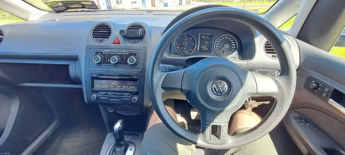 Volkswagen Caddy Maxi Life 2014 - Image 4