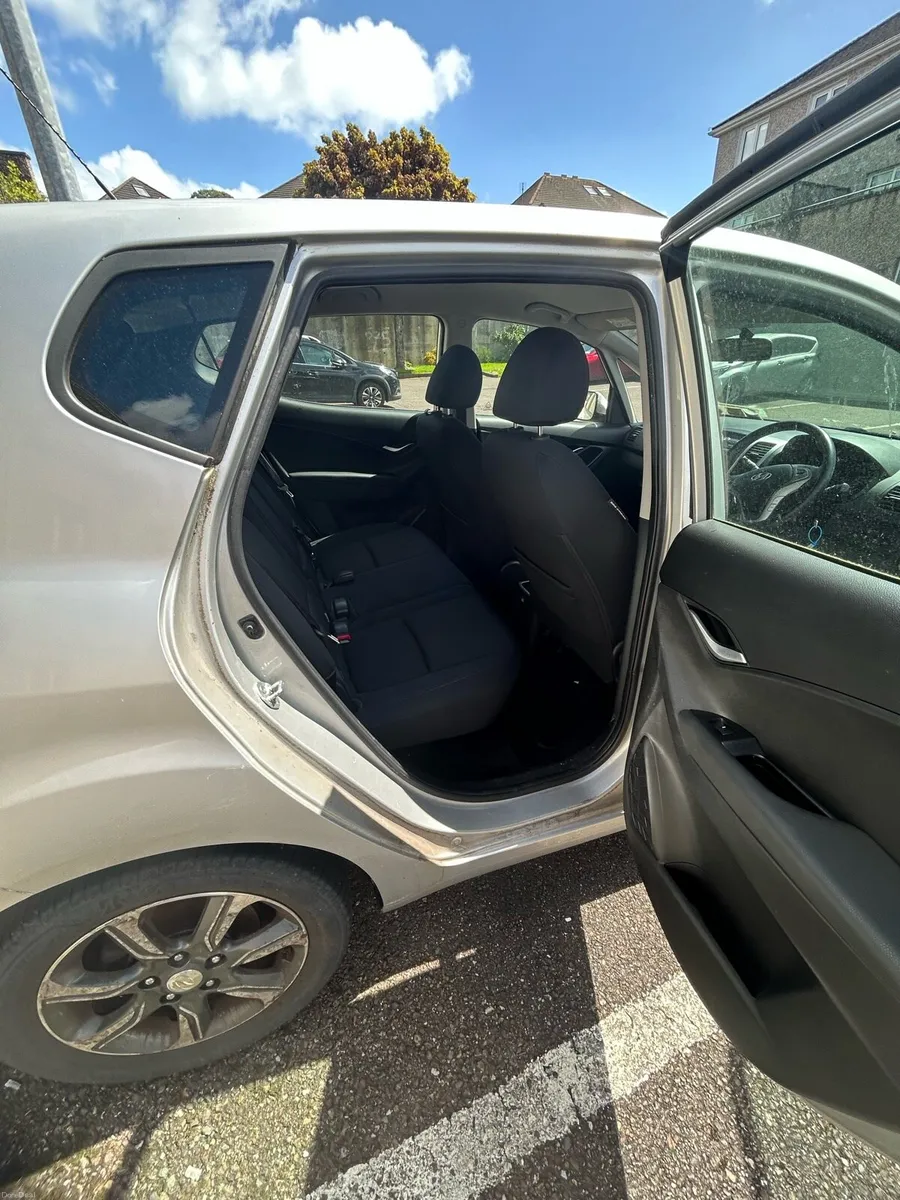 Hyundai IX20 petrol deluxe 5dr 2015 - Image 6