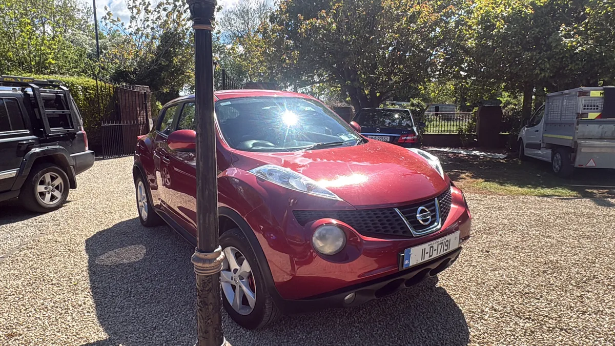 Nissan Juke  SV 2011 , 1.6 petrol - Image 2