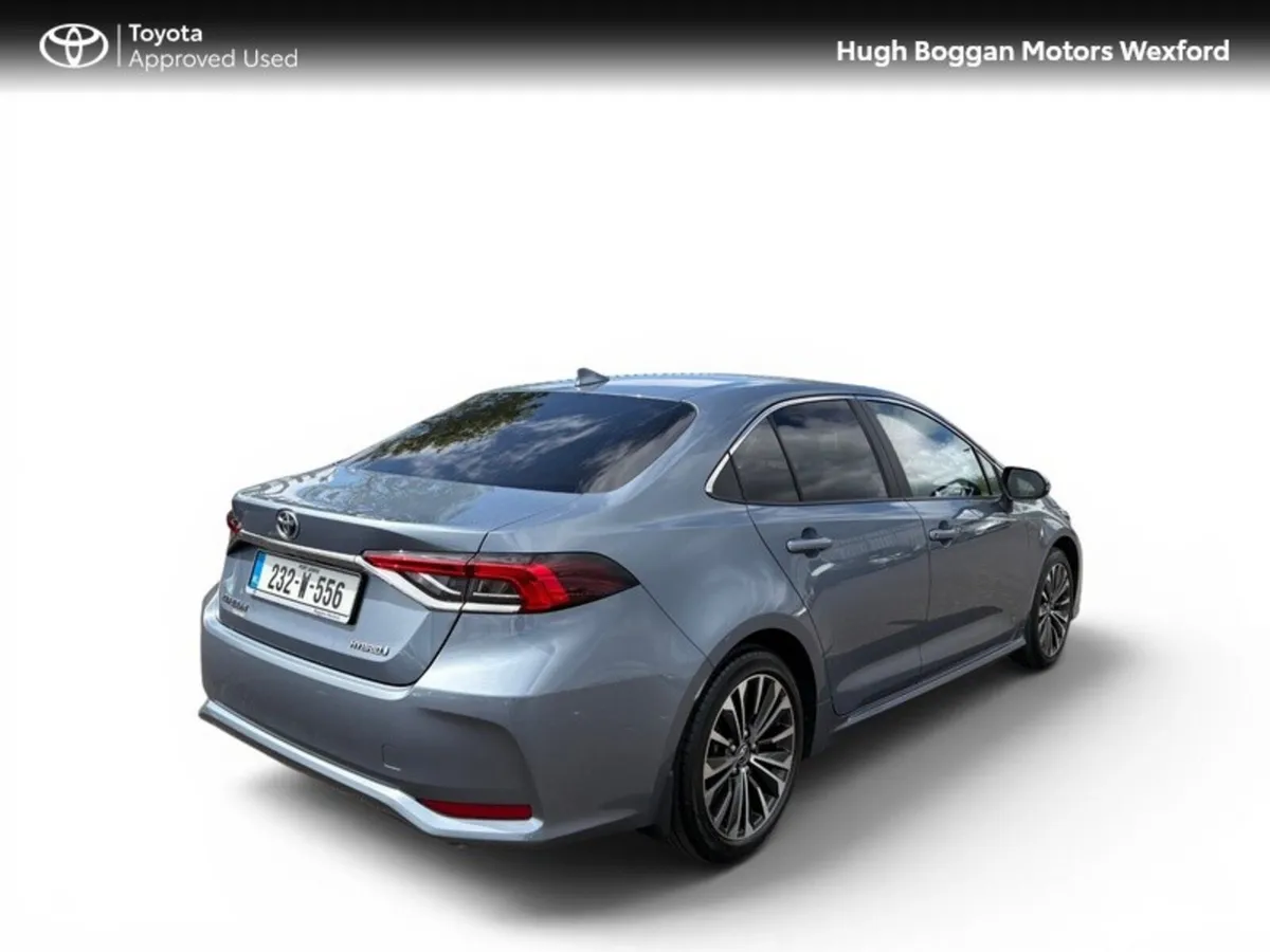 Toyota Corolla LUNA SPORT SALOON - Image 2