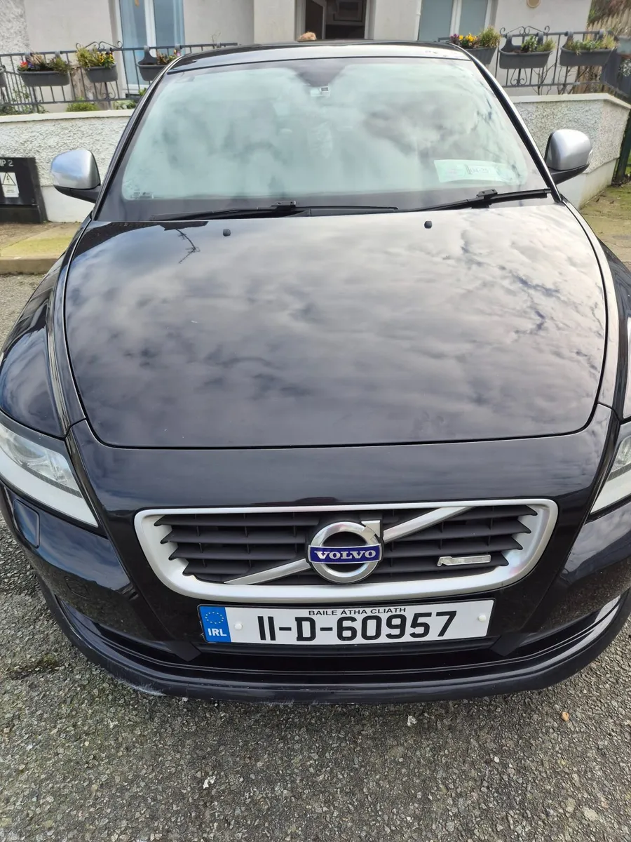 Volvo S40 2011 - Image 2