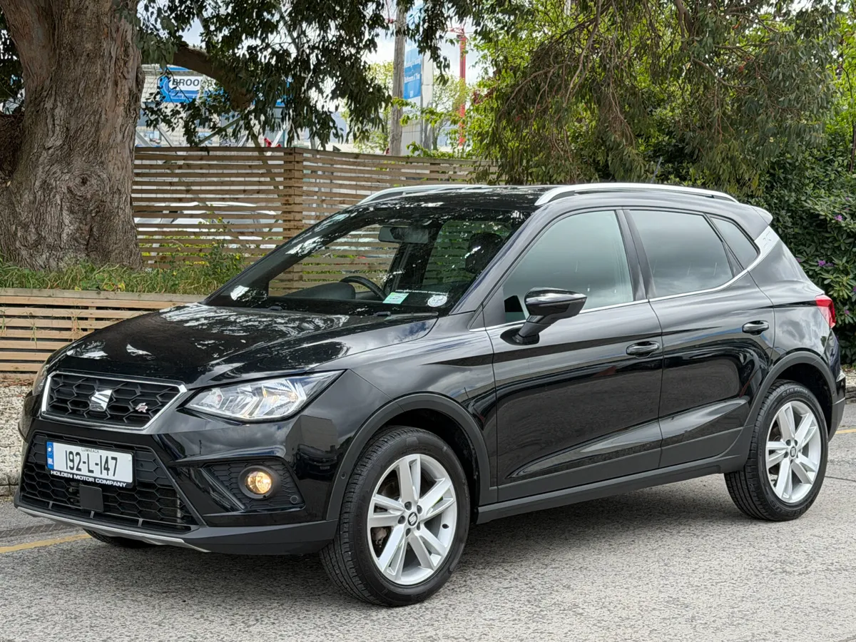2019 SEAT Arona..FR..WIRELESS PHONE CHARGER.2 KEYS - Image 2
