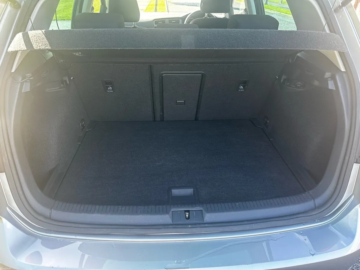 Volkswagen Golf 1.2 Petrol Automatic - Image 3