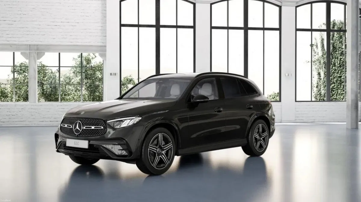 Mercedes-Benz GLC GLC 300 e 4MATIC EQ Hybrid Techn - Image 1