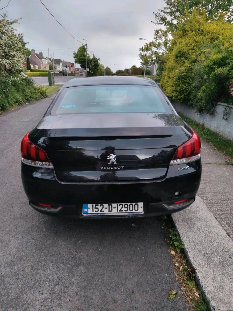 Car - Image 2