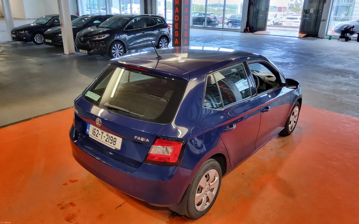 Skoda Fabia 2016 - Image 3