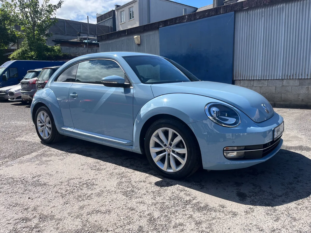 2014 VOLKSWAGEN BEETLE, FULL LEATHER, AUTOMATIC - Image 1