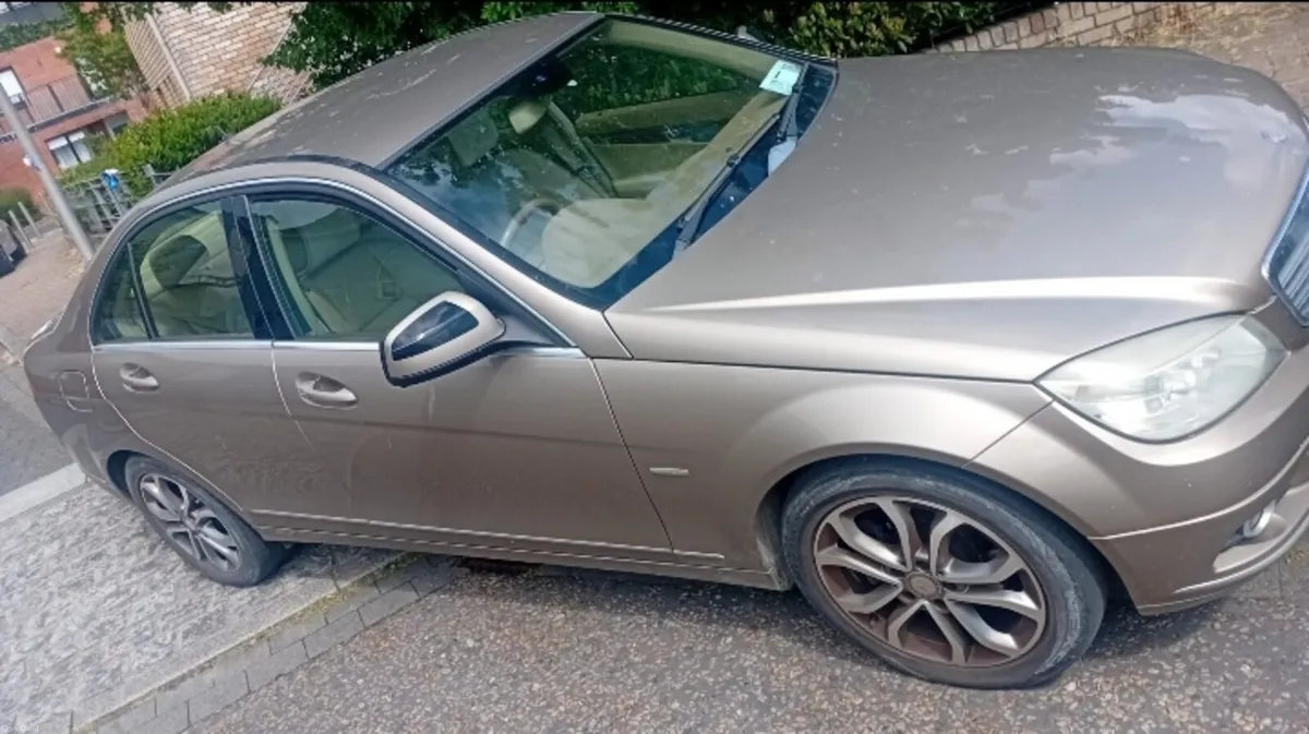 2008 Mercedes BENZ C220 - Image 4