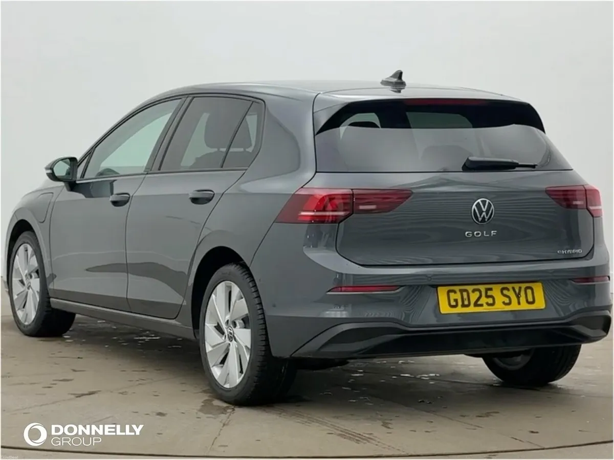 Volkswagen Golf Hatchback Match - Image 2
