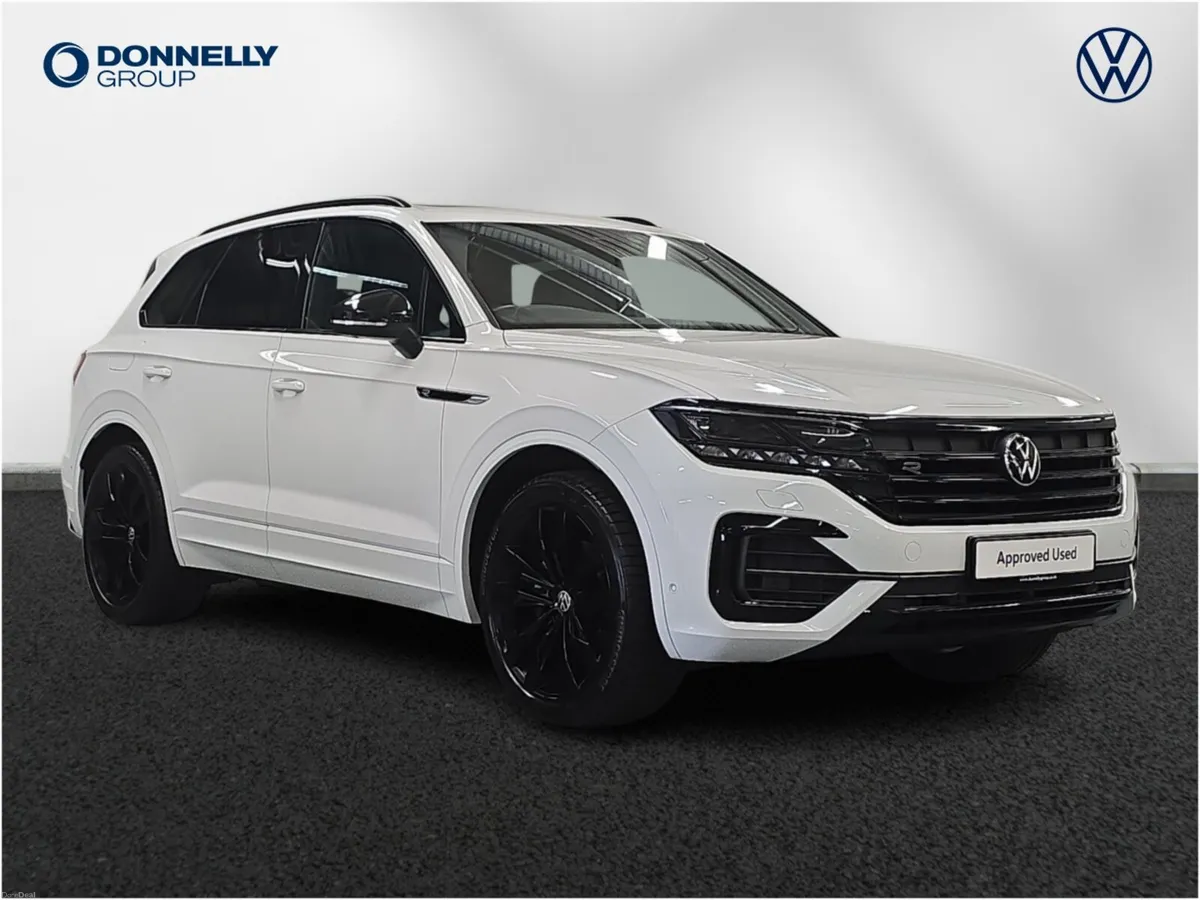 Volkswagen Touareg Diesel Estate Black Edition - Image 1