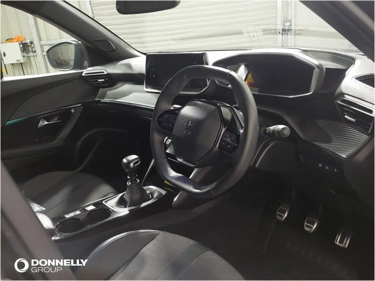 Peugeot 2008 Estate Allure Premium+ - Image 4