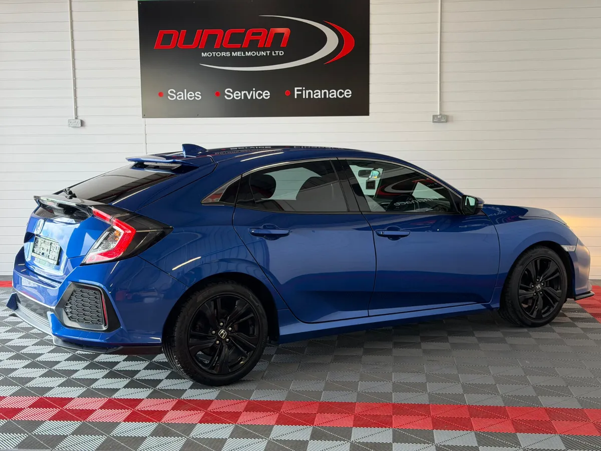 Honda Civic 2018 vrt included in price!! - Image 3