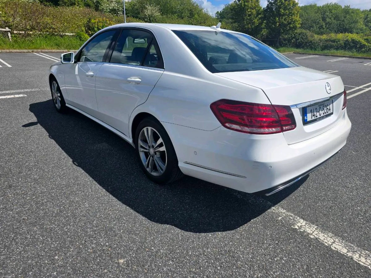 NCT 01/27 Mercedes E Class Auto - Image 4