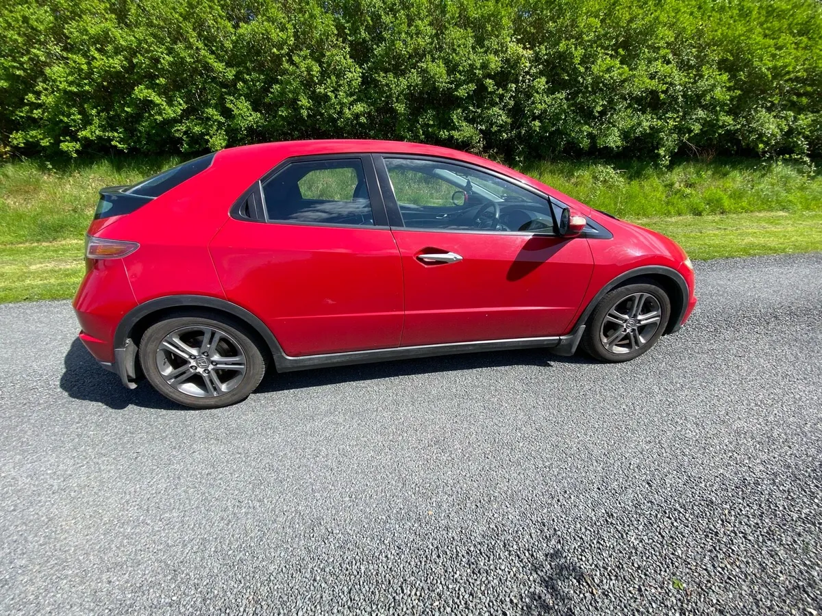 Honda civic - Image 1