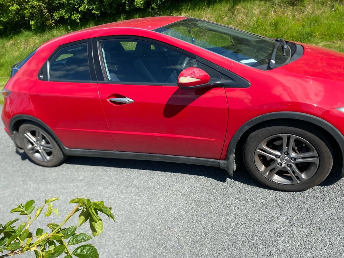 Honda civic - Image 2
