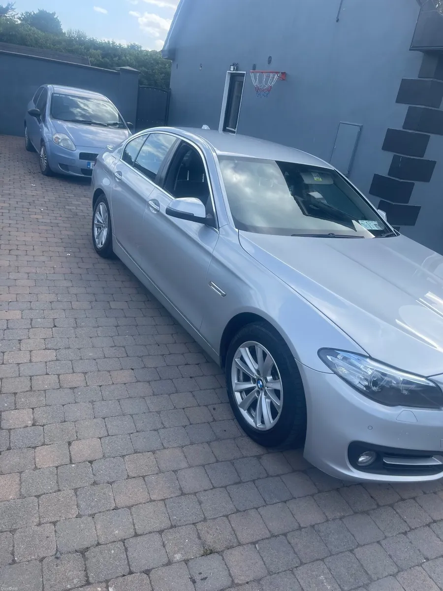 BMW 5-Series 2016 - Image 4