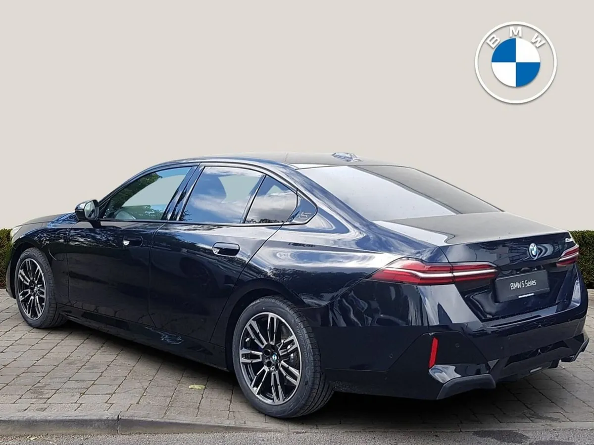 BMW 5-Series 530e M Sport - Image 3