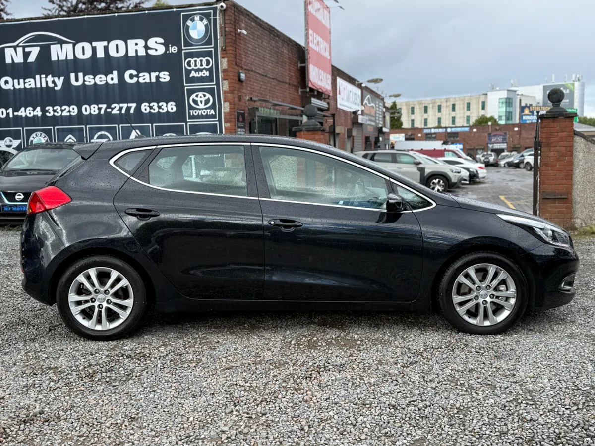 2015 Kia Ceed  1.4 EX - Image 2