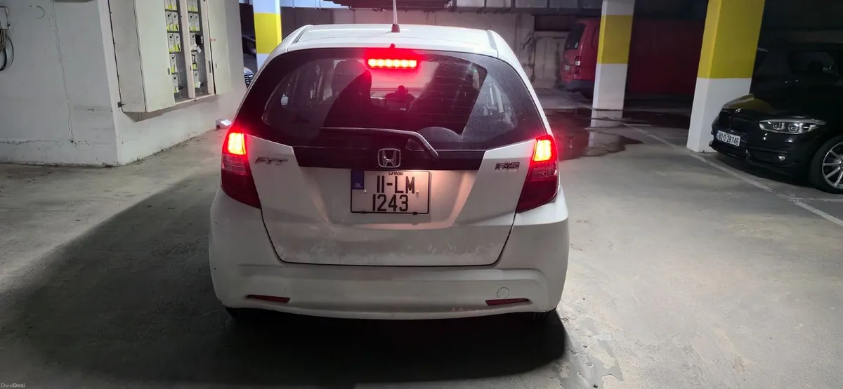 Honda Fit 2011 - Image 3