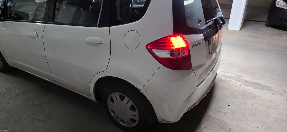 Honda Fit 2011 - Image 6