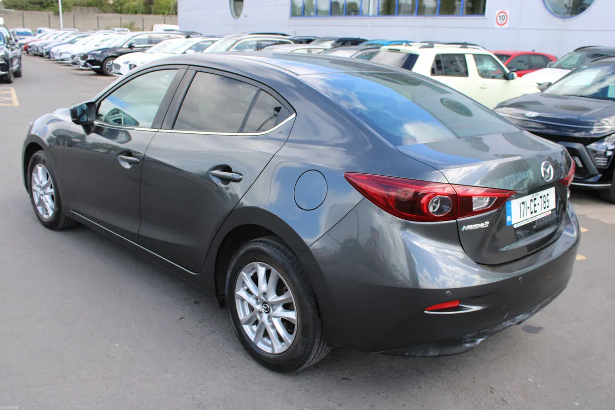 Mazda Mazda3 2017 - Image 3