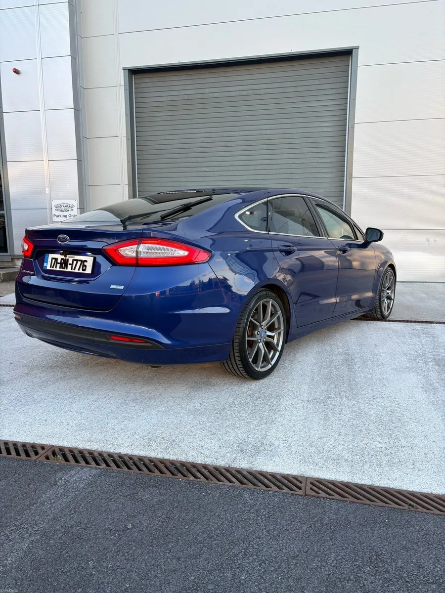 Ford Mondeo  *HIGH SPEC* - Image 4