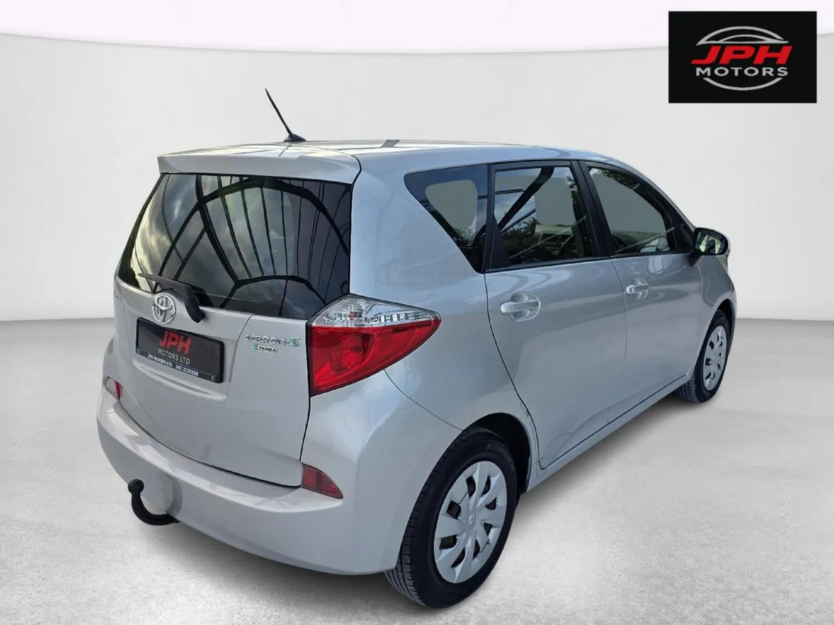 Toyota Verso-S - Image 2