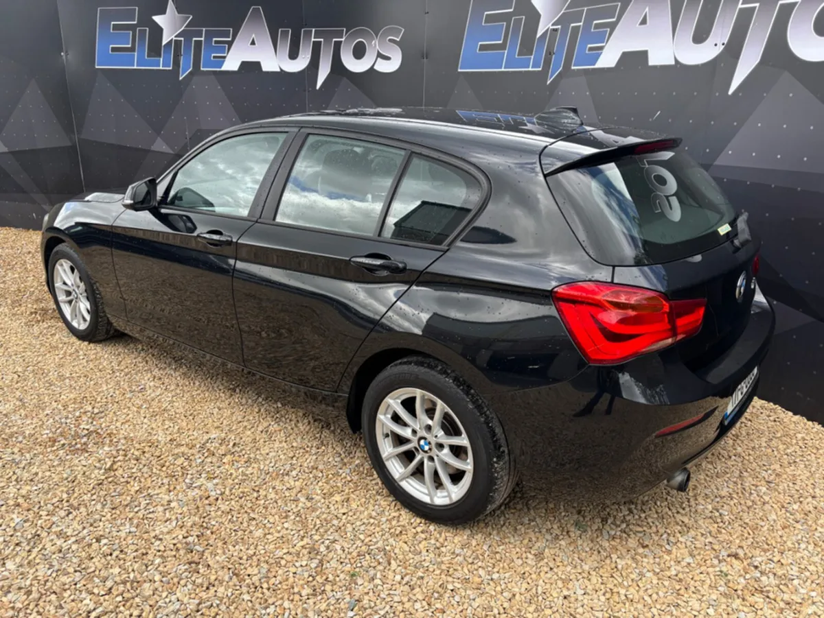BMW 1-Series 118 i Automatic - Image 4