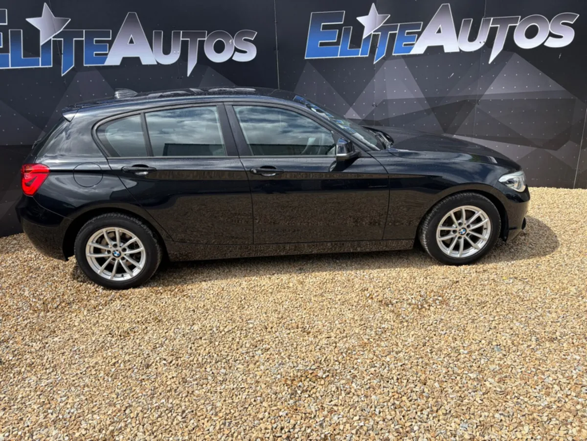 BMW 1-Series 118 i Automatic - Image 6