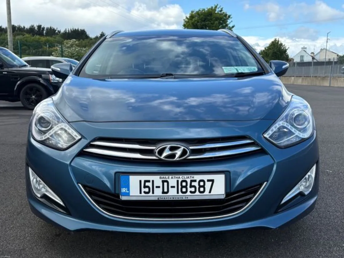 Hyundai i40 Tourer Executive *DEPOSIT TAKEN* - Image 2