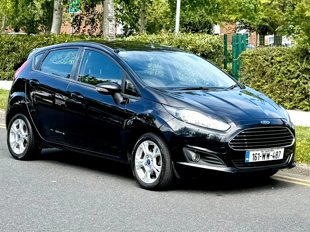 Ford Fiesta 2016!!! 1.2L ZETEC !!!!ONLY 52K MILES - Image 2