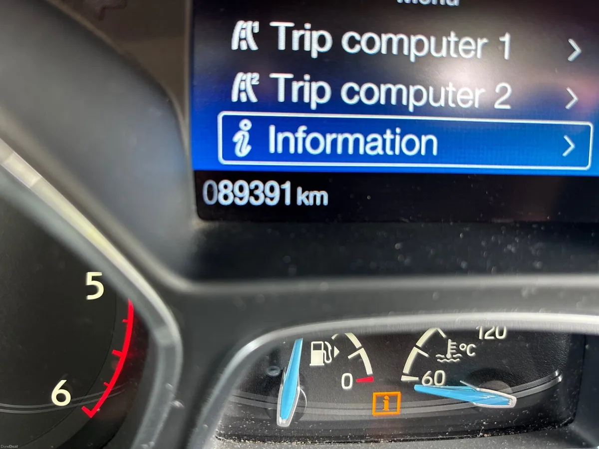 Ford Focus 1 owner - Image 2