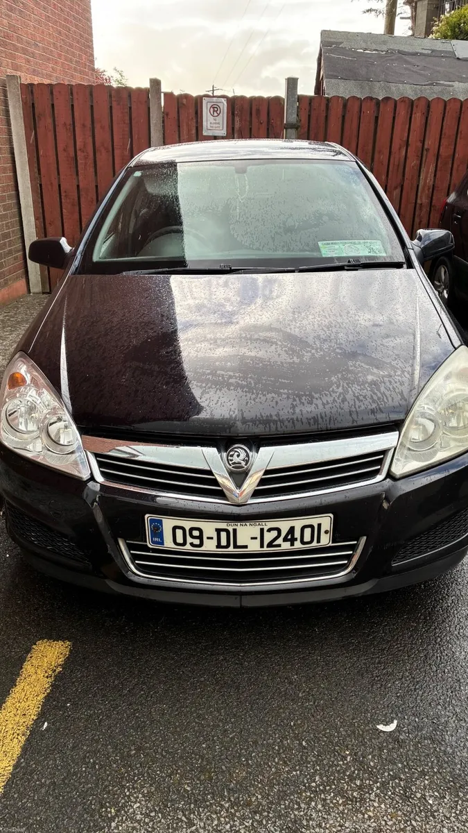 Vauxhall Astra 2009 - Image 1