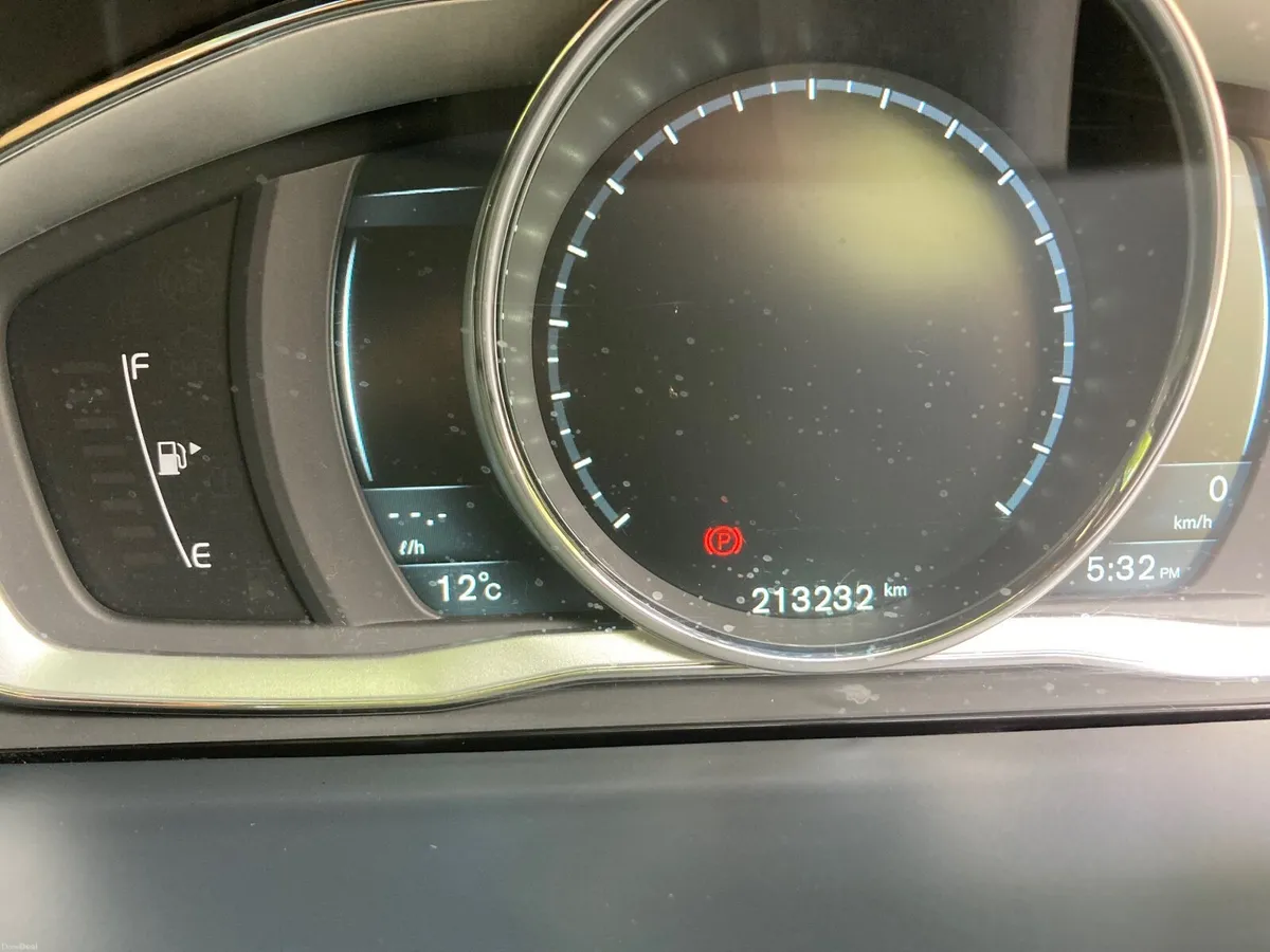 Volvo S60 2015 - Image 3