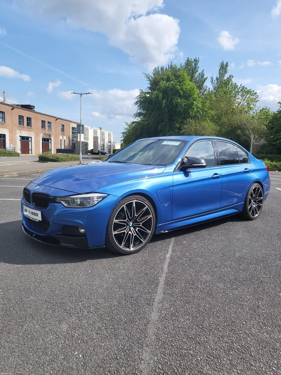 Bmw 2018-2 330e - Image 2