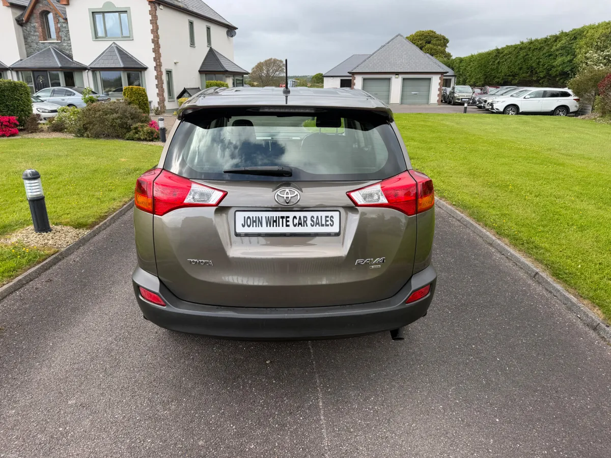 Toyota RAV4 - Image 4