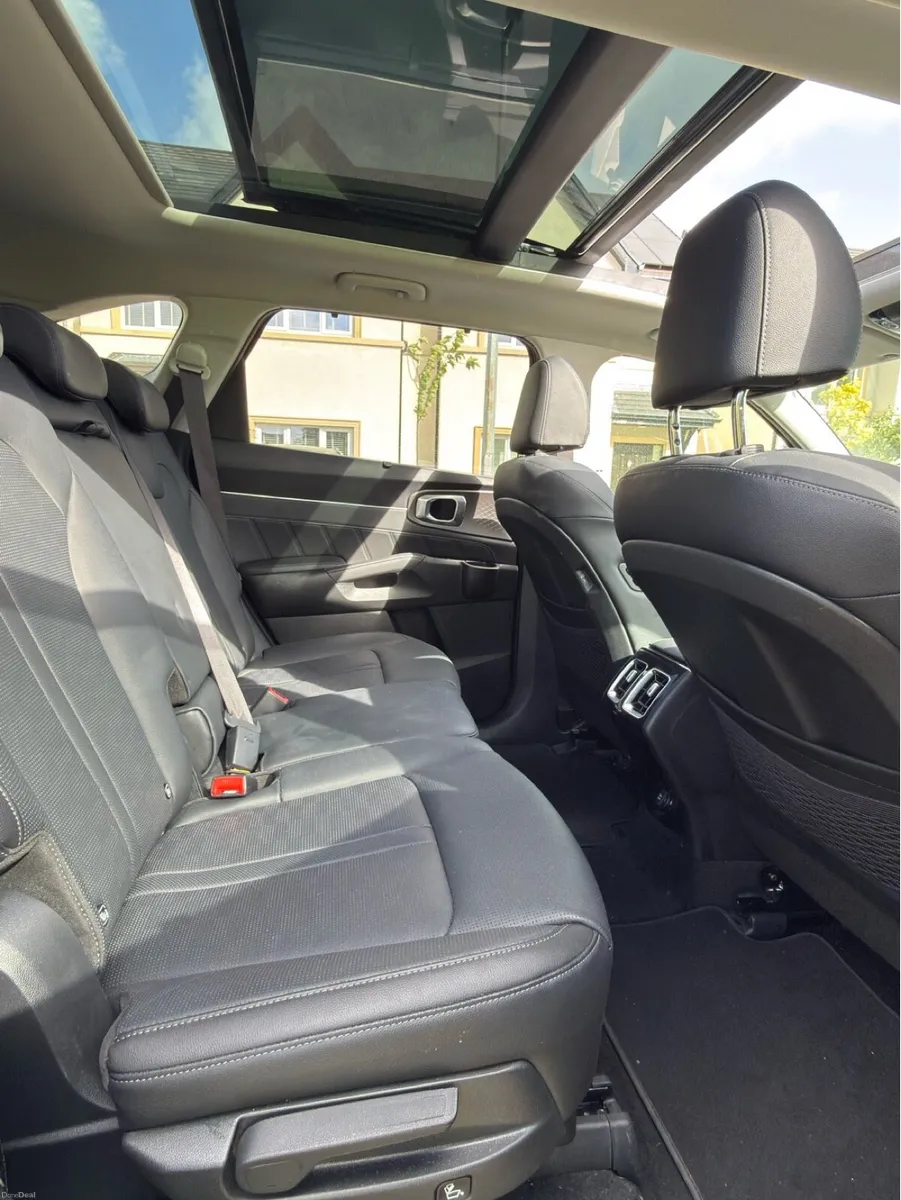Kia Sorento PHEV 2025 - Image 3