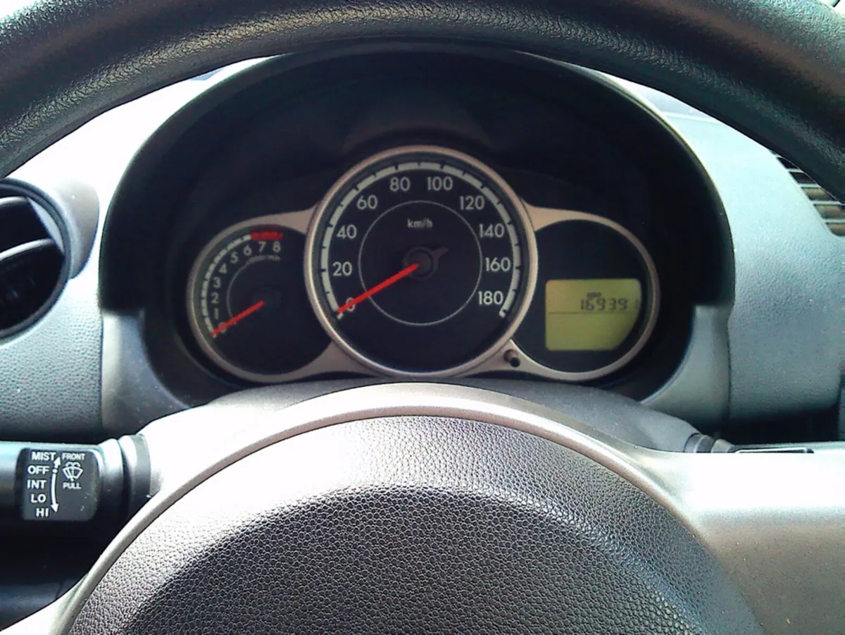 Mazda Demio DE3FS 5DR CVT - Image 4