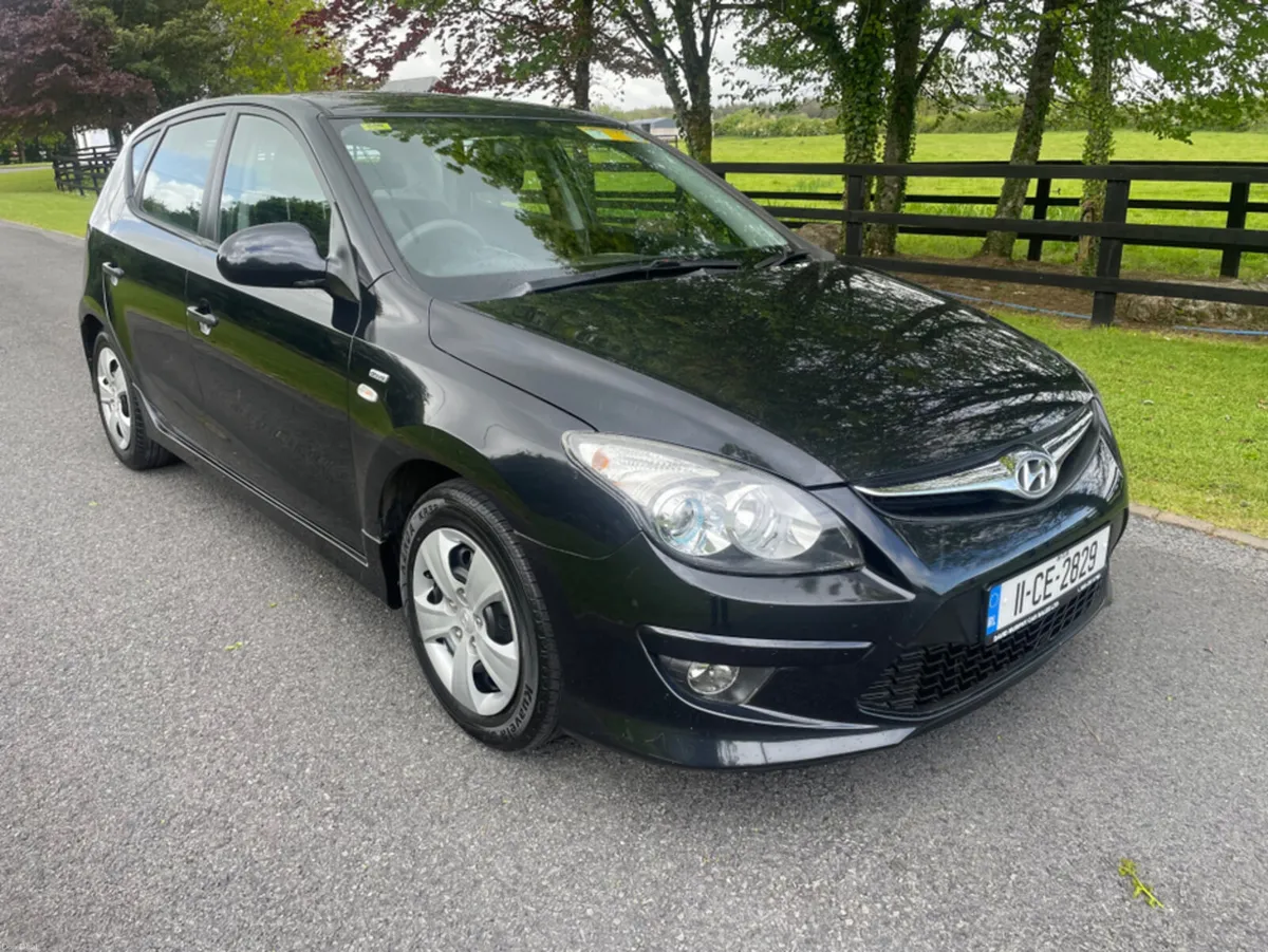Hyundai i30 1.6 CRDI CLASSIC 90PS 5DR ISG - Image 1
