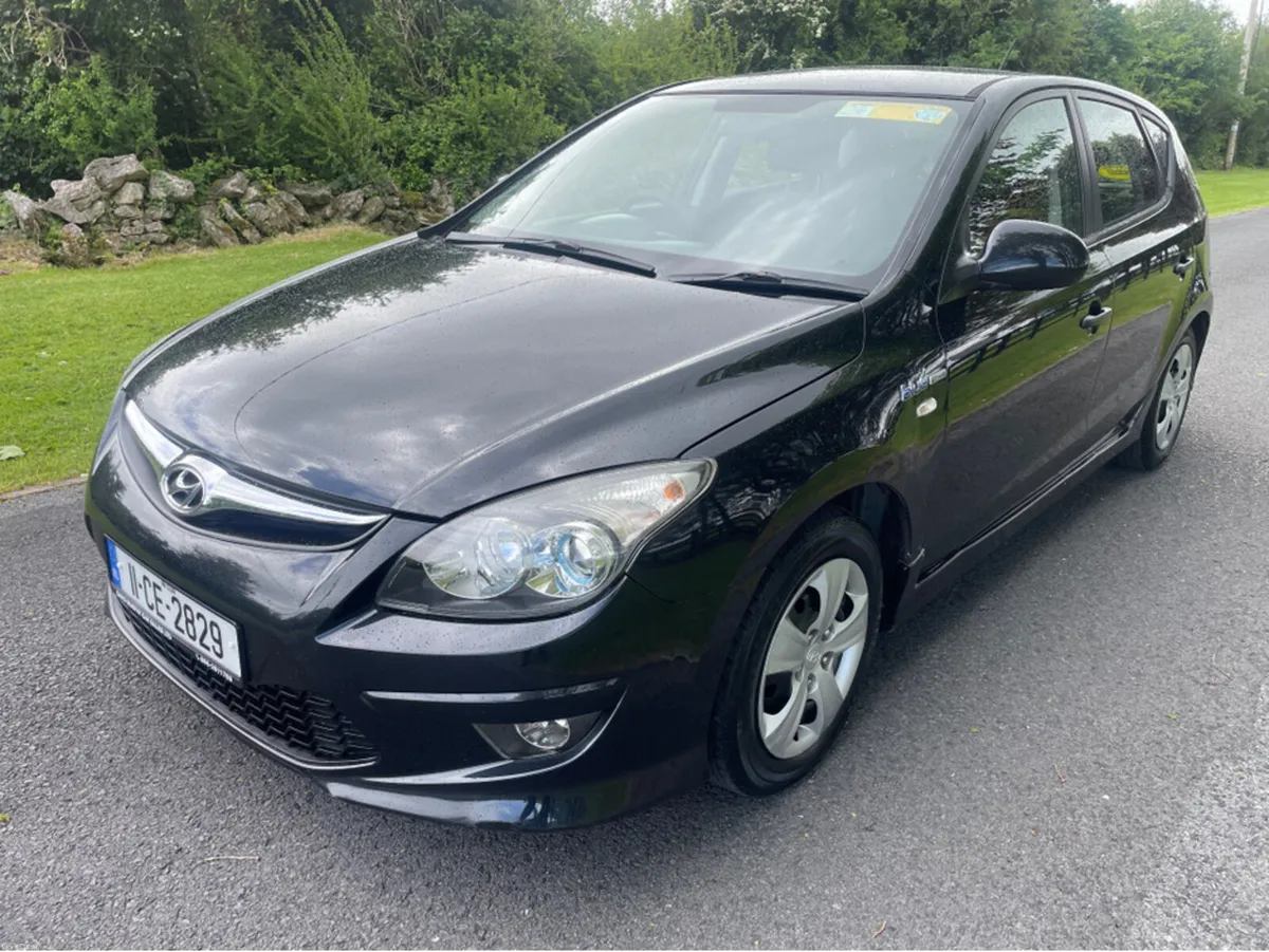 Hyundai i30 1.6 CRDI CLASSIC 90PS 5DR ISG - Image 2