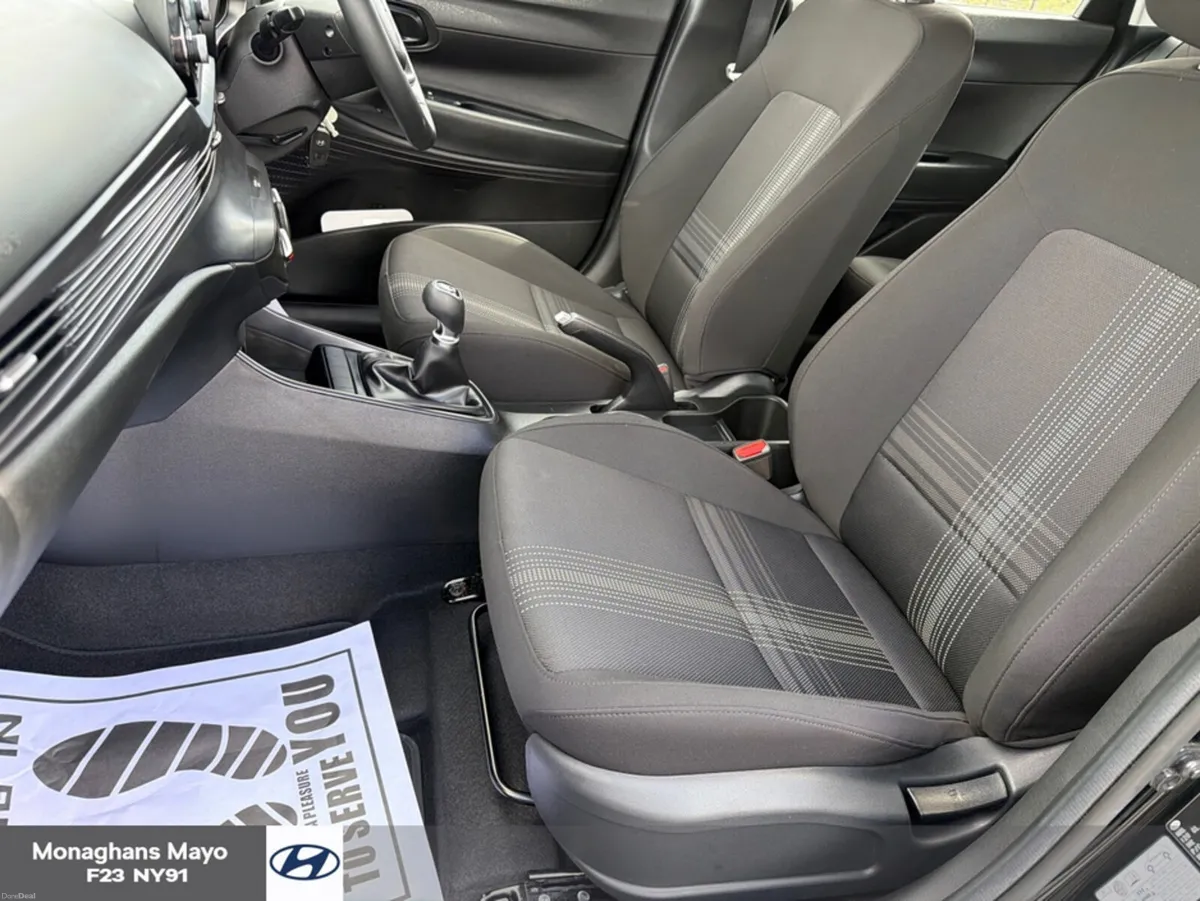 Hyundai i20 CLASSIC 1.2 PETROL 5DR - Image 4