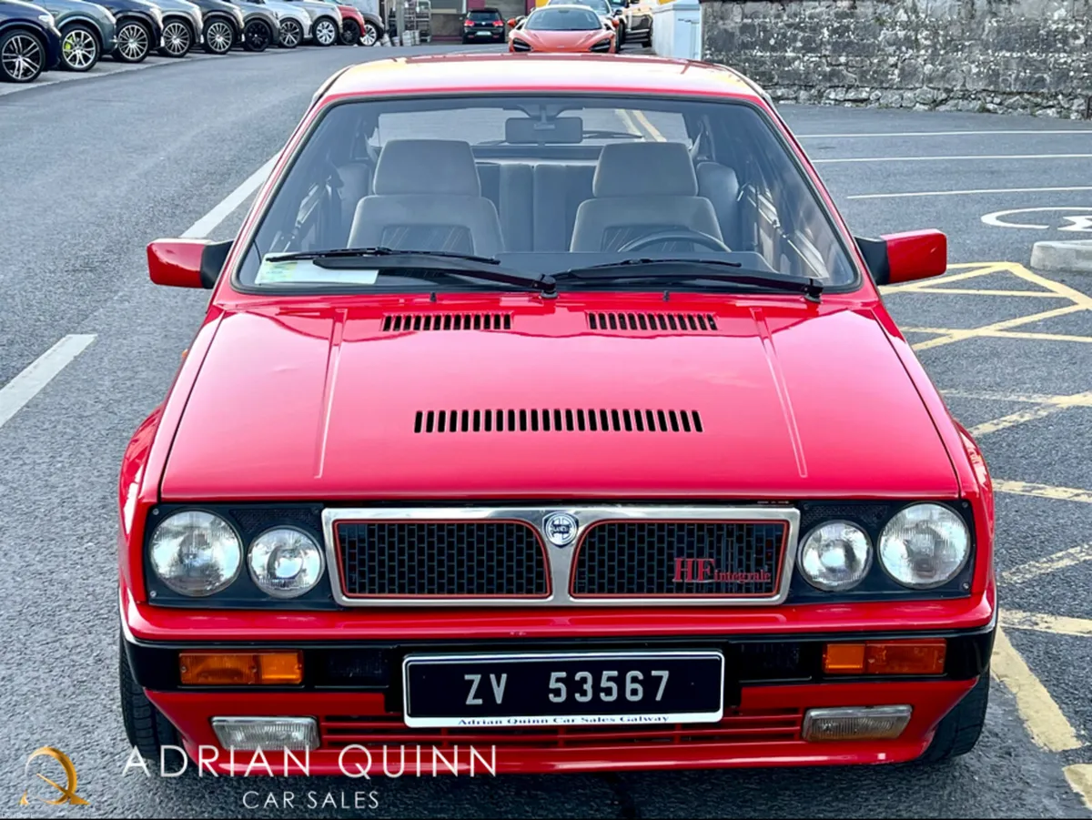 Lancia Delta INTEGRALE 2.0 TURBO 8V HF 4WD - Image 6