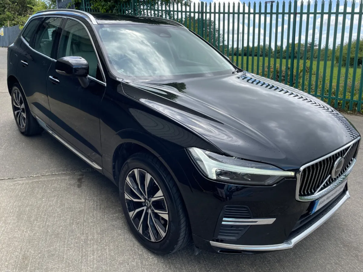 Volvo XC60 B4 DSL PLUS BRIGHT 5DR AUTO 1 OWNER!! - Image 2