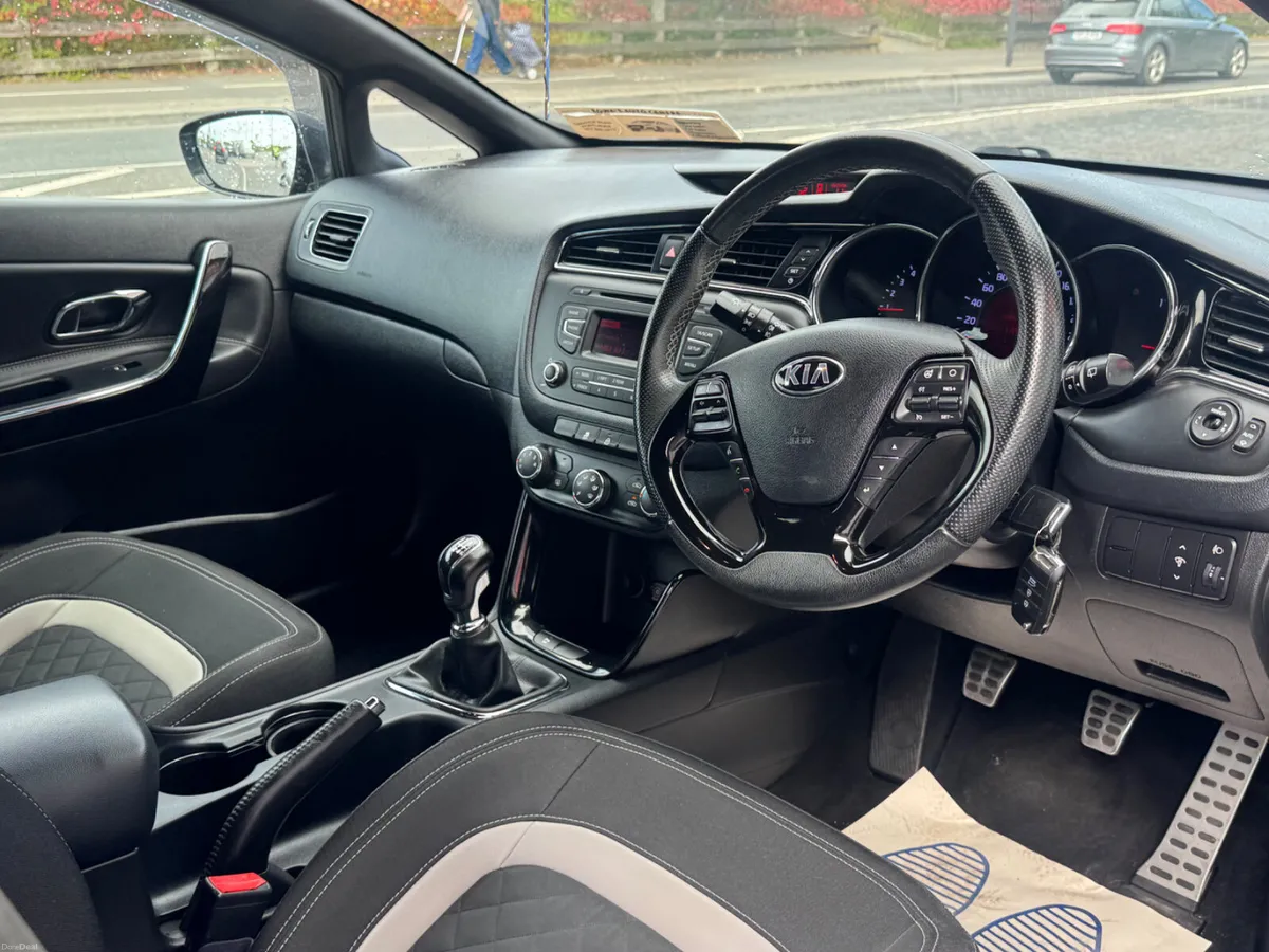 Kia Ceed 2018 - Image 6