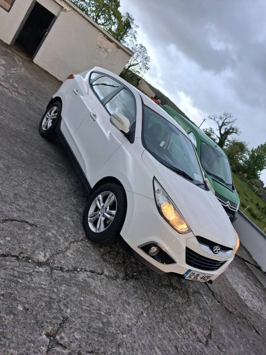 Hyundi ix35 - Image 1