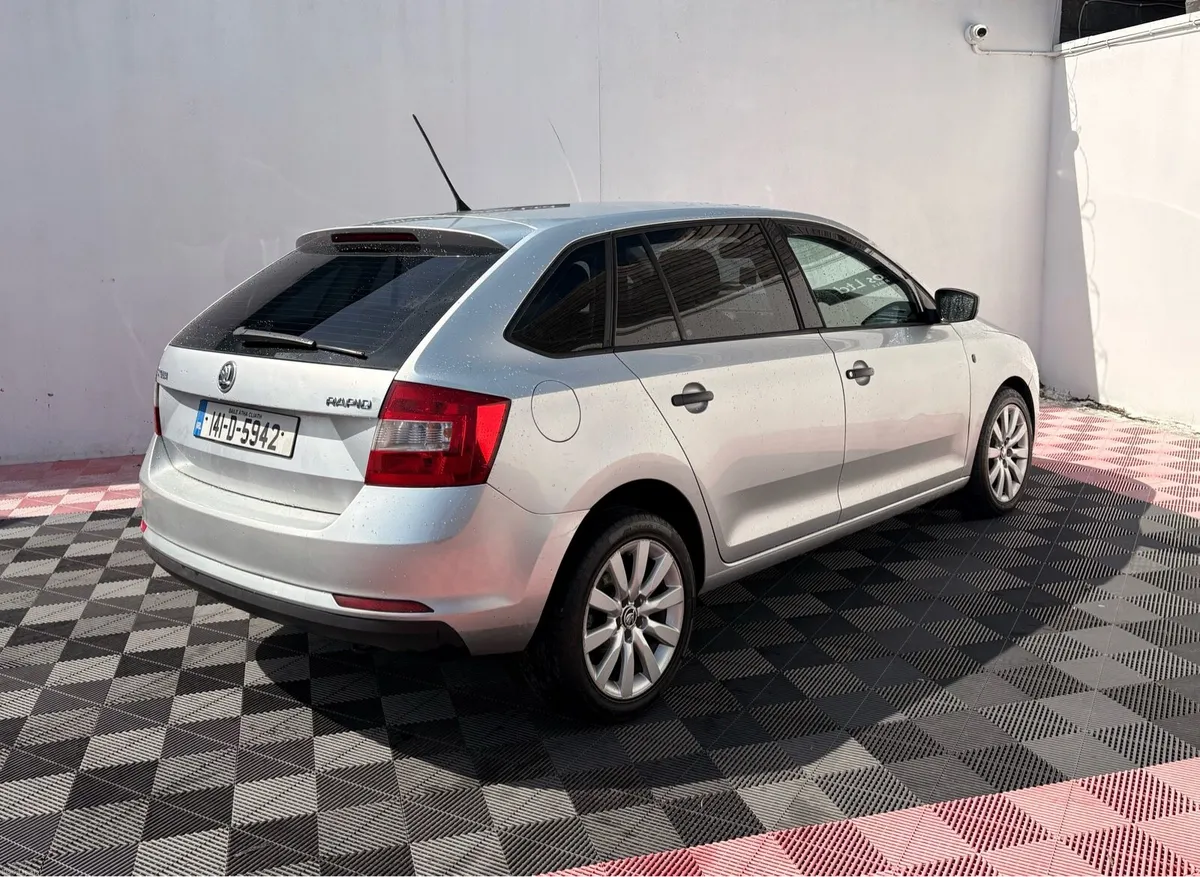 ŠKODA rapid 1.6tdi automatic new Nct - Image 4
