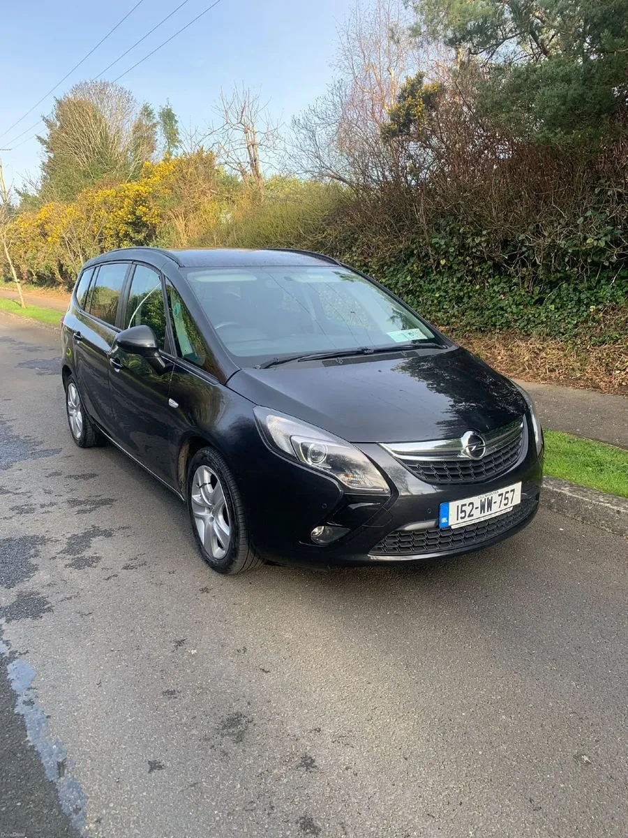 Opel Zafira 2015 - Image 1