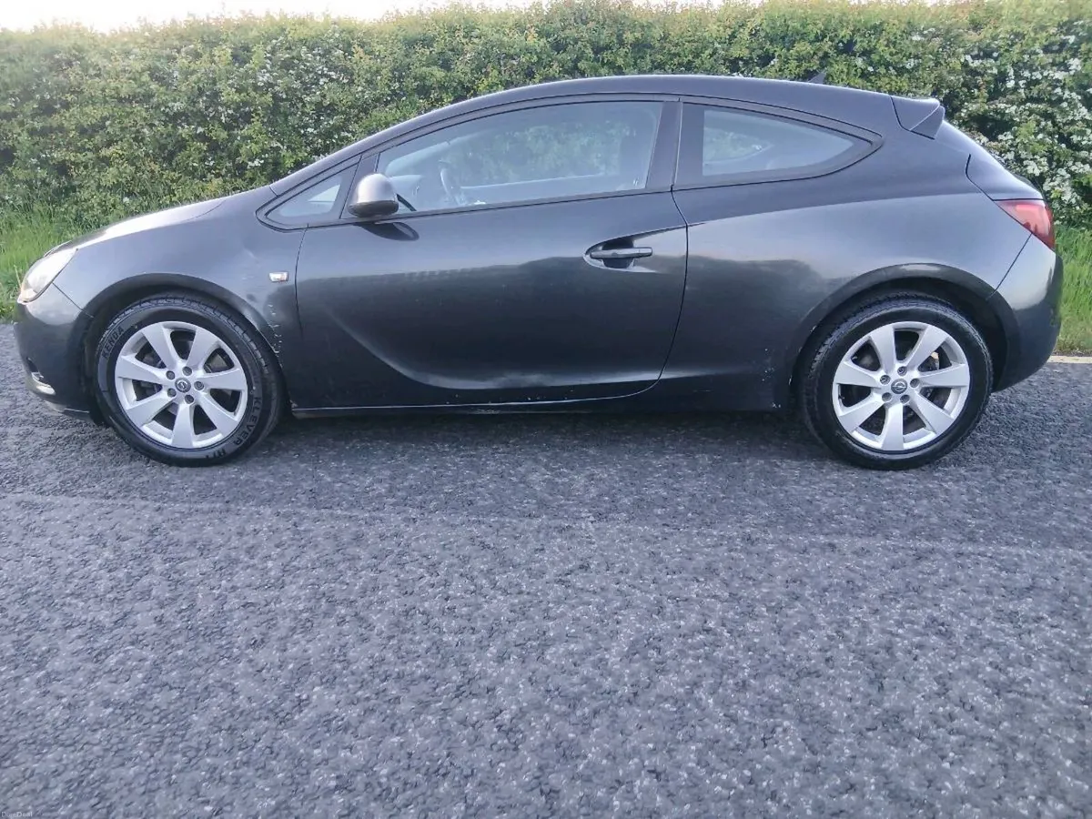 132 OPEL ASTRA GTC SPORT 1.7 CDTI - Image 4